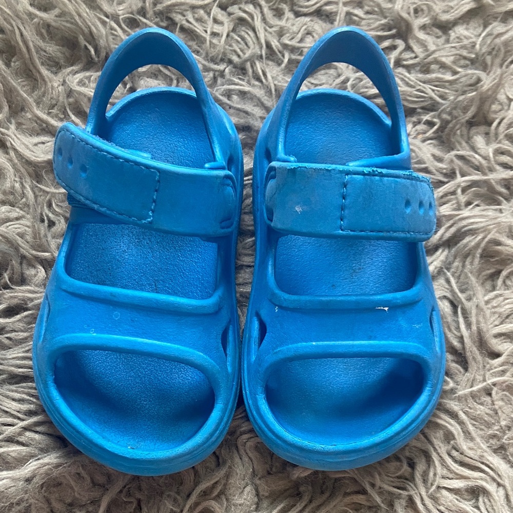 GAP Vibrant Blue Kids Sandals